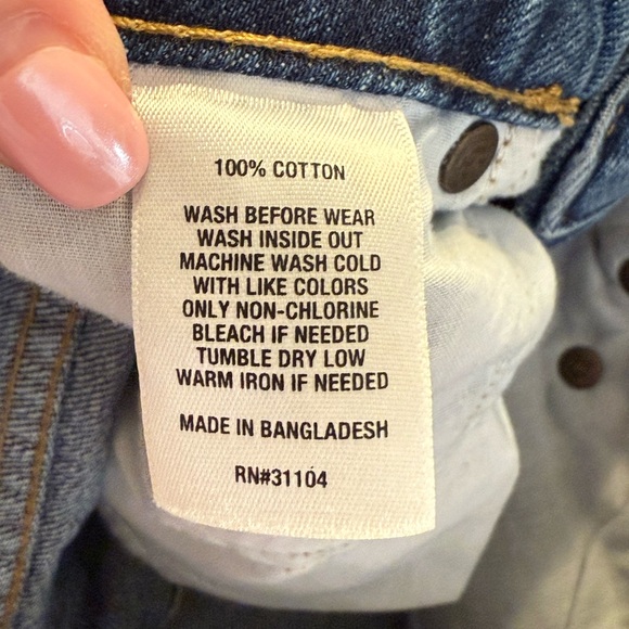 True Craft Blue Jean Shorts Mom High-Waisted Cuffed - Picture 4 of 4